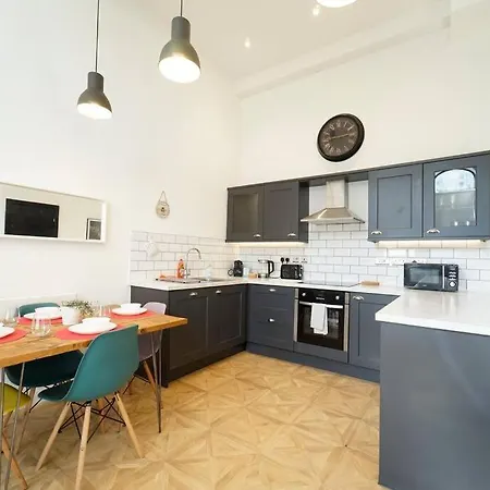 Spacious 2 Bedroom City Centre Apartment Leeds  Esterno foto