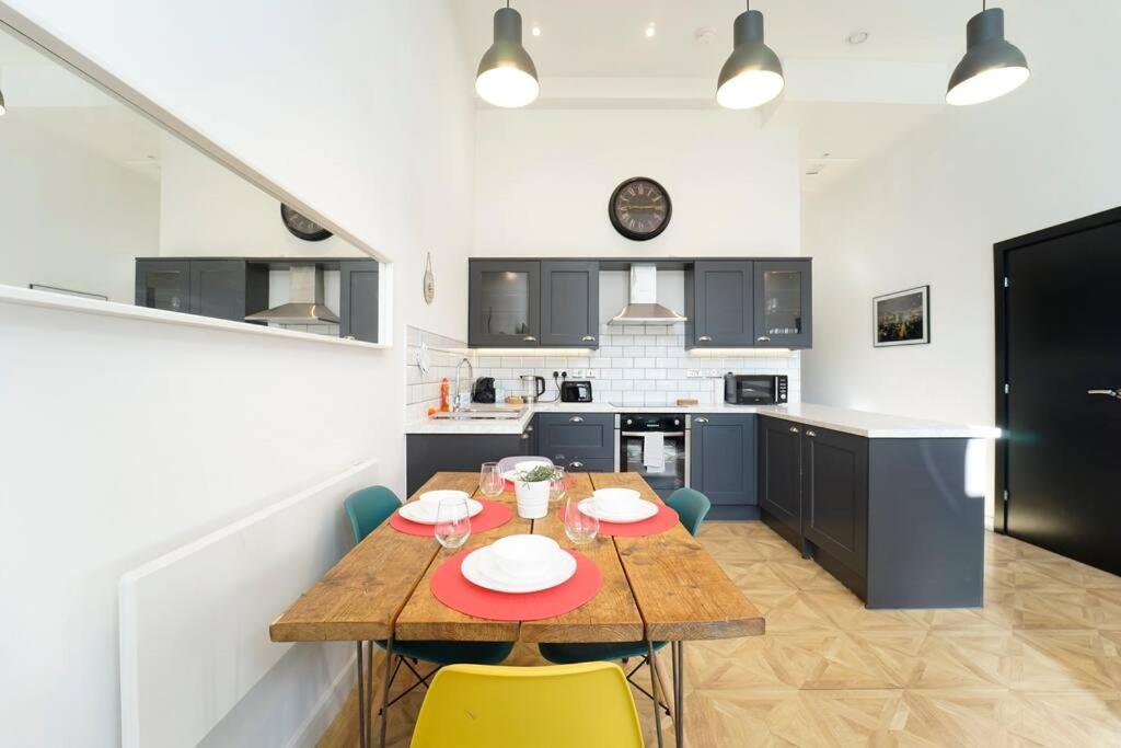 Apartment Spacious 2 Bedroom Centre