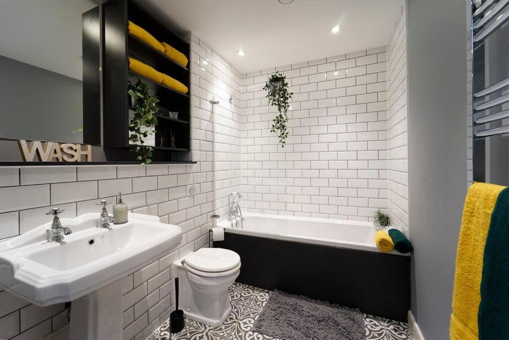 Spacious 2 Bedroom Centre Apartment Leeds (West Yorkshire)